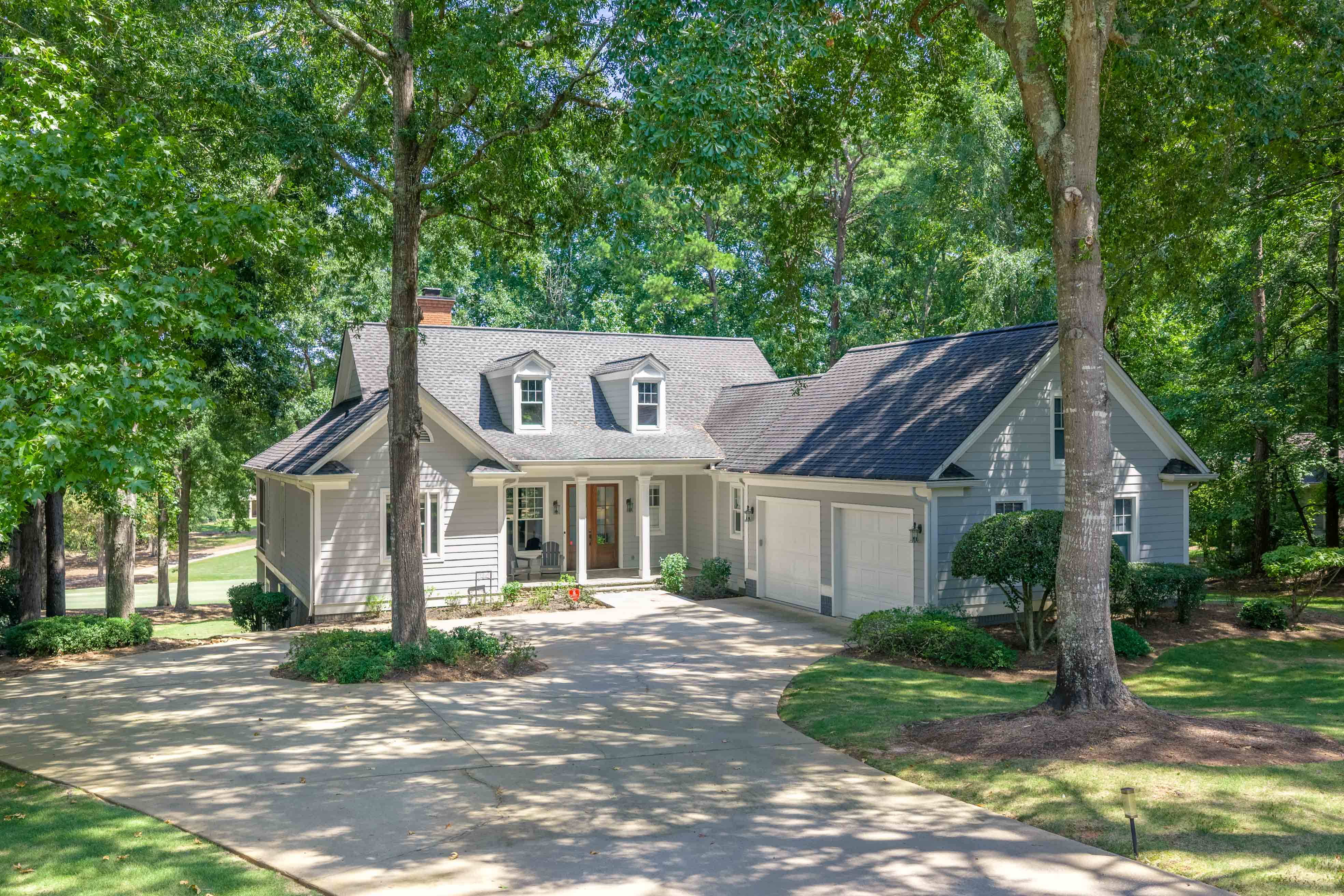 100 Greenwood Court image 1
